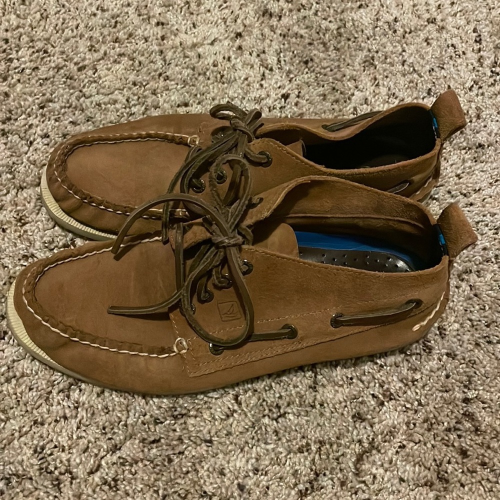 Sperry men suede